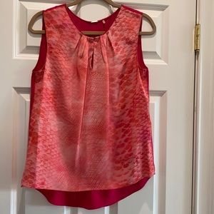 Elie Tahari - 100% silk sleeveless top - pink python pattern